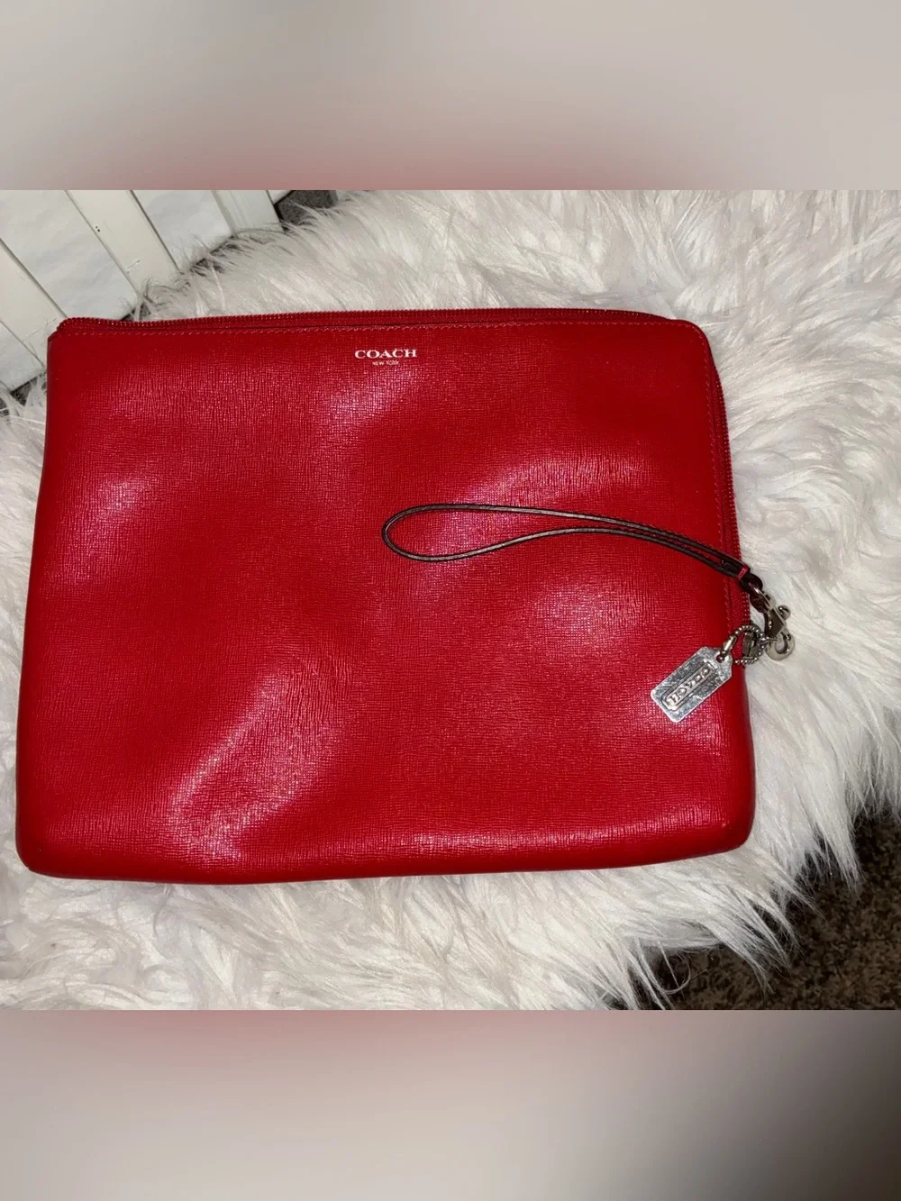 Coach Red Saffiano Leather Pouch Sleeve iPad Tablet Case Zip Around Pockets - Picture 9 of 9